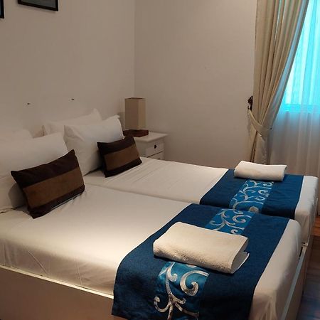 Beach Paradise Nilaveli ตรินโคมาลี ภายนอก รูปภาพ