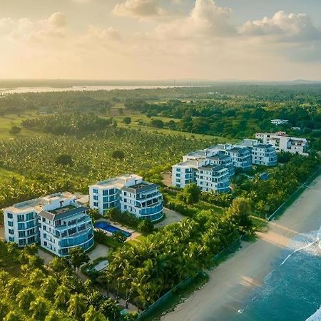 Beach Paradise Nilaveli ตรินโคมาลี ภายนอก รูปภาพ